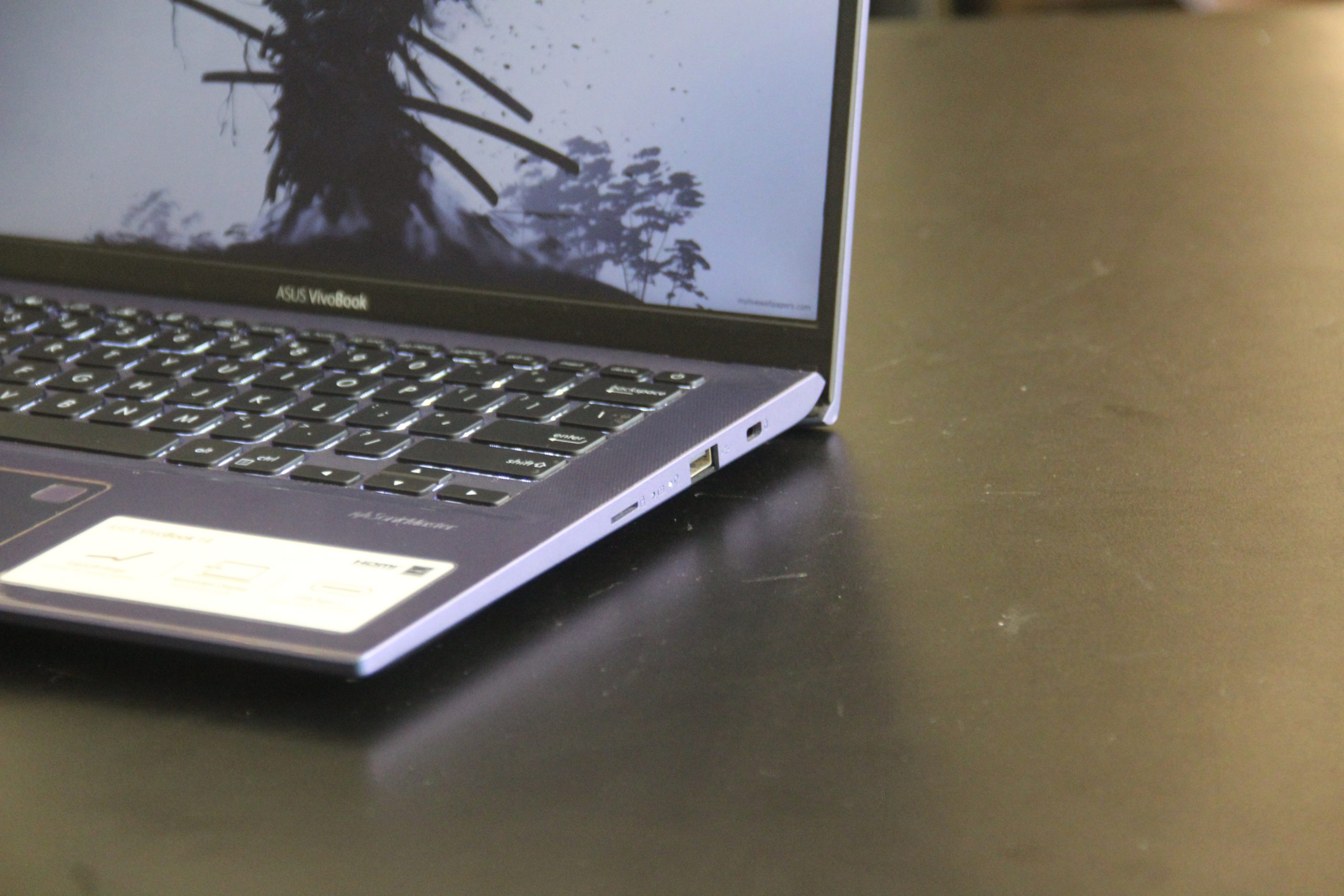 Asus VivoBook A442U - Gambar 5