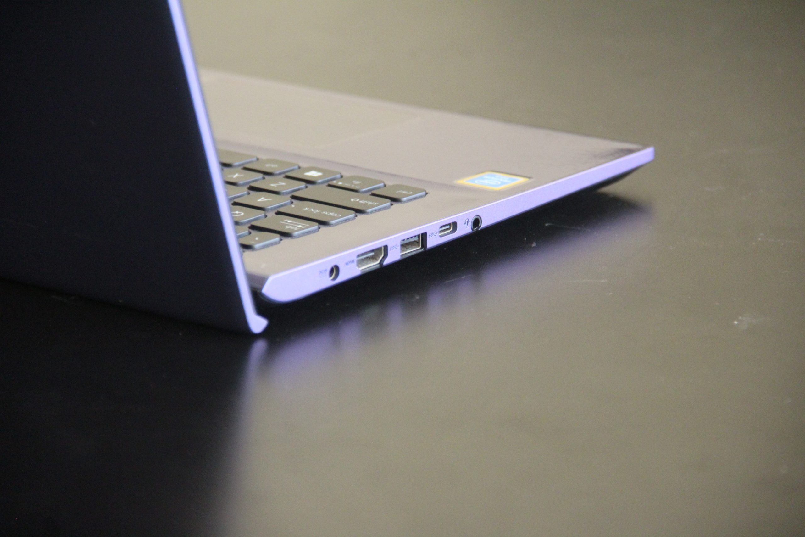 Asus VivoBook A442U - Gambar 4