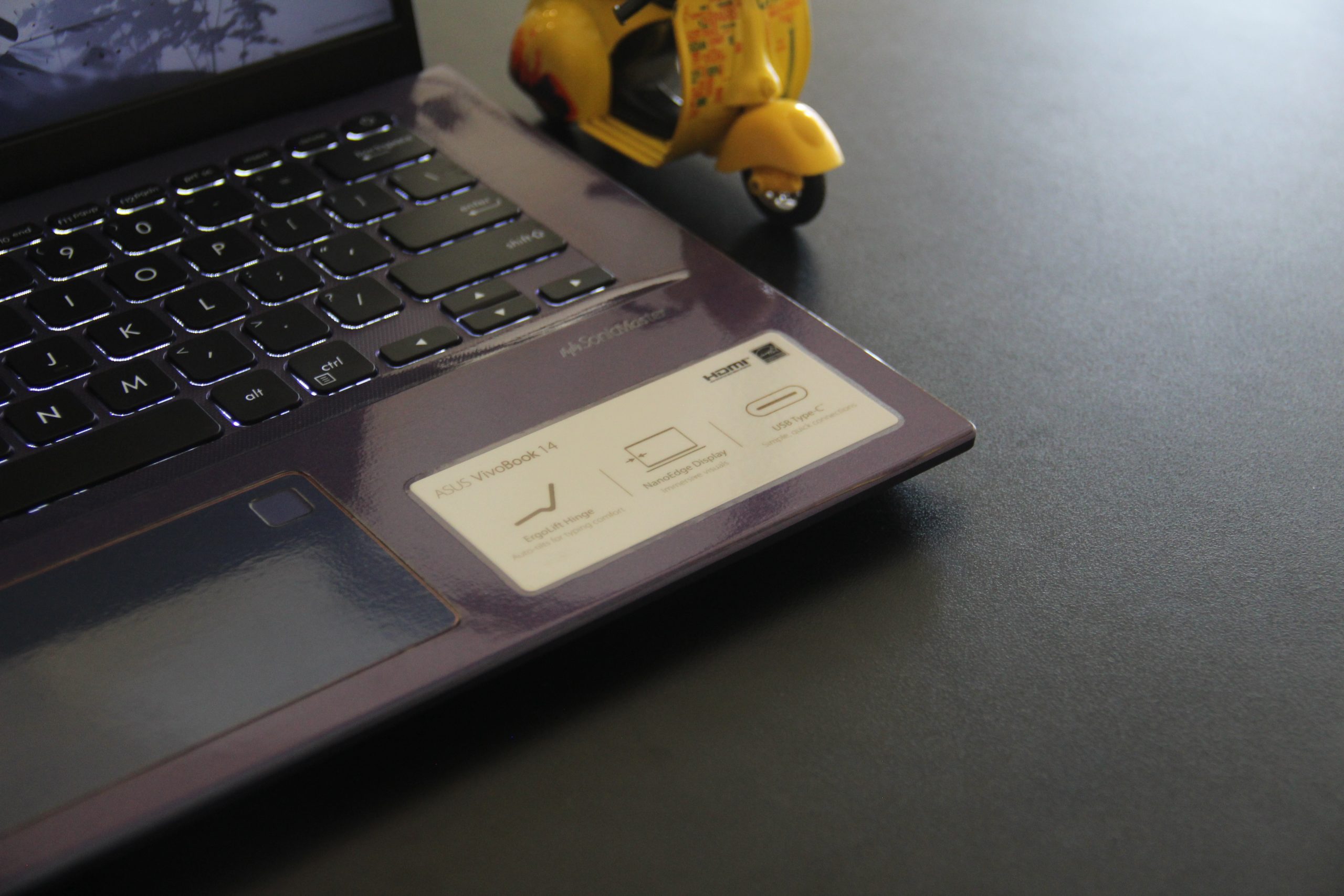 Asus VivoBook A442U - Gambar 3