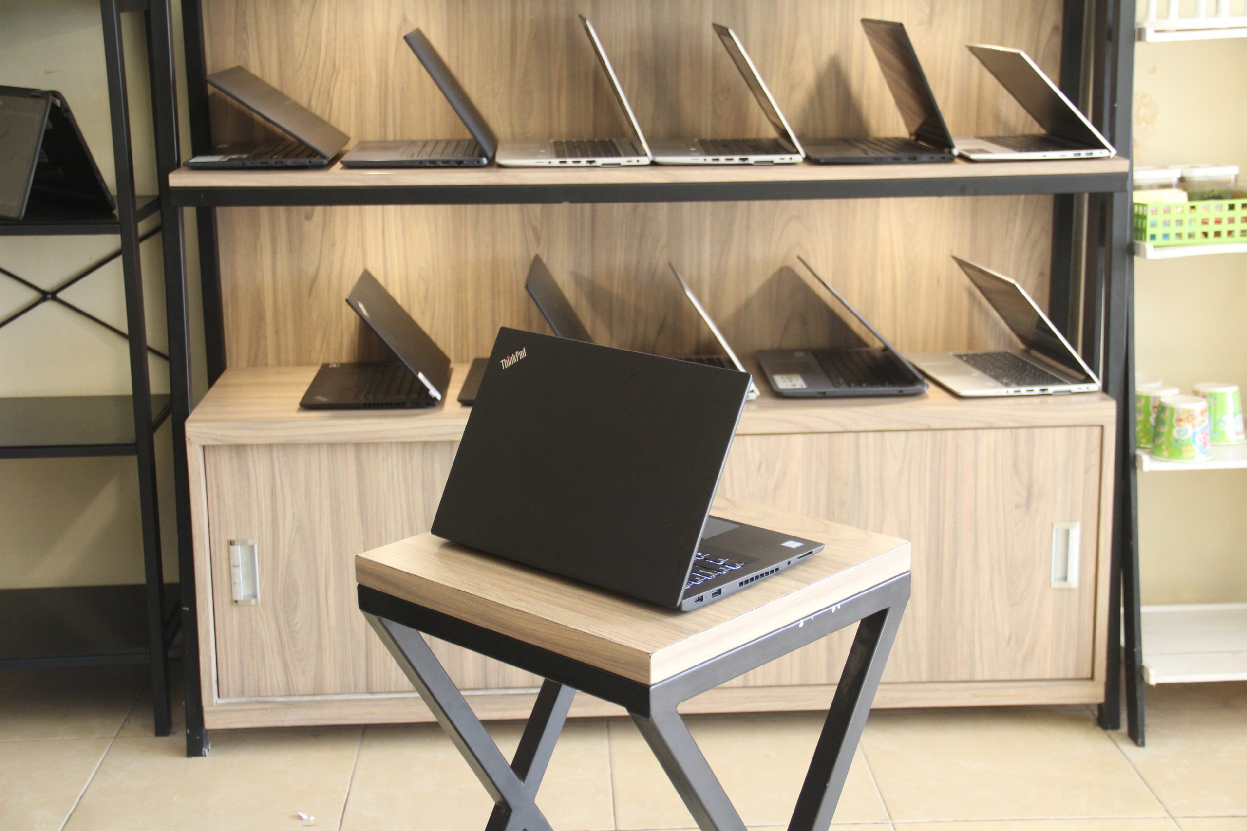 Lenovo ThinkPad T460s - Gambar 2