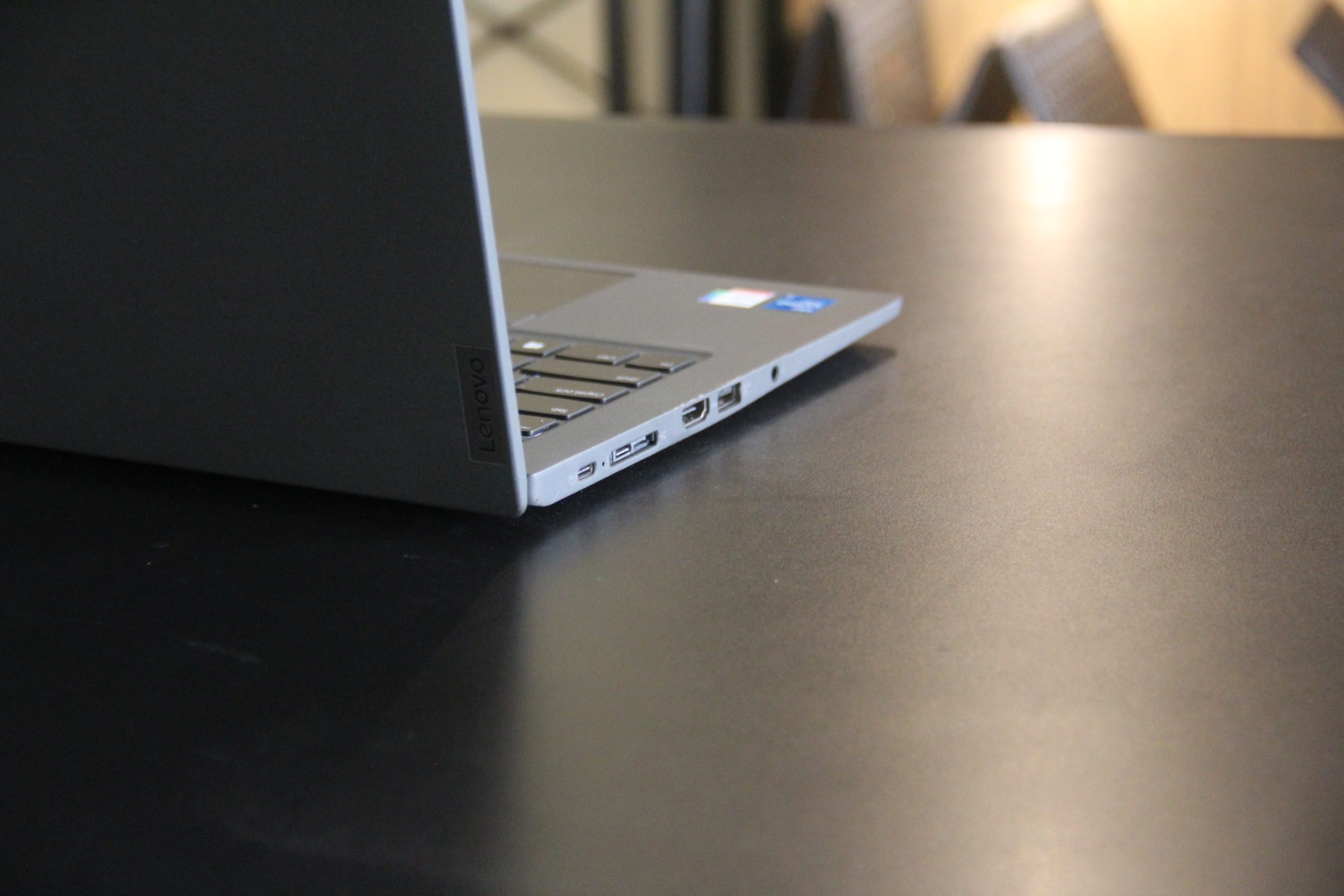 Lenovo ThinkPad T14s Gen 2 - Gambar 5