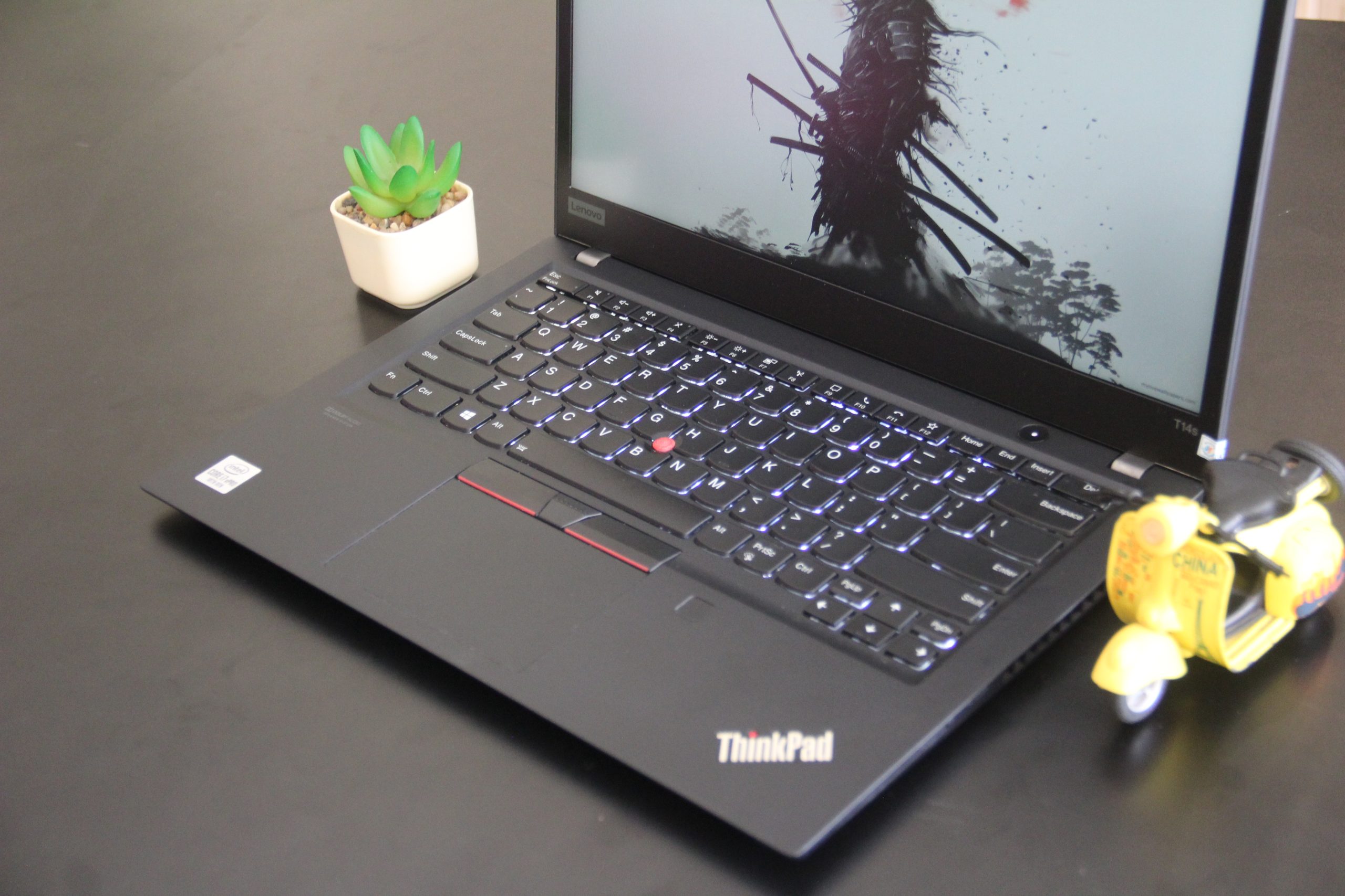 Lenovo ThinkPad T14s Gen 1 - Gambar 6